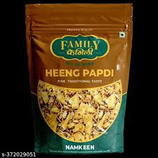 FAMILY HEENG PAPDI  NAMKEEN 400G OFFER 25 MRP  COOKIES FREE