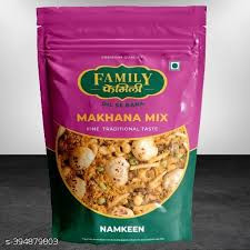 FAMILY MAKHANA MIX NAMKEEN 400G OFFER 25 MRP COOKIES FREE